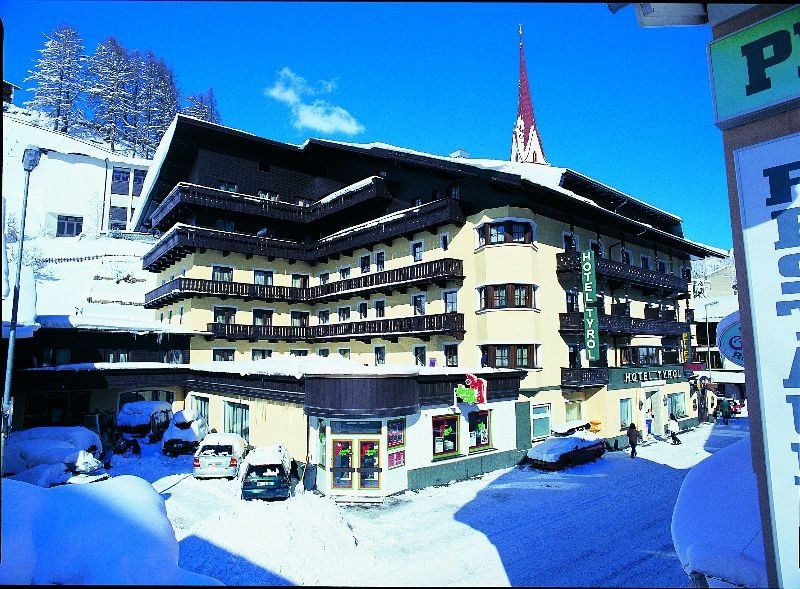 Riders In Hotel Sölden